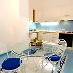 Aurora Apartahotel